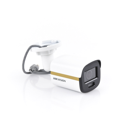 Cámara Bala ColorVu 4K 8MP / Imagen a Color 24/7 / Luz Blanca 20 m / Lente 2.8 mm / Exterior IP67 / Metal