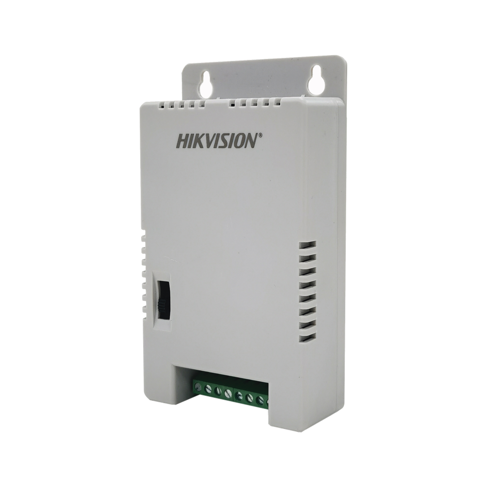 Fuente de Poder Regulada 12 Vcc / 13.5 Vcc / 15 Vcc para 4 Cámaras / 4 Amp (1 Amp por Salida) / Voltaje de Entrada 90 - 130 VCA / Filtro de Ruido para Cámaras 4K / Modo para Largas Distancias